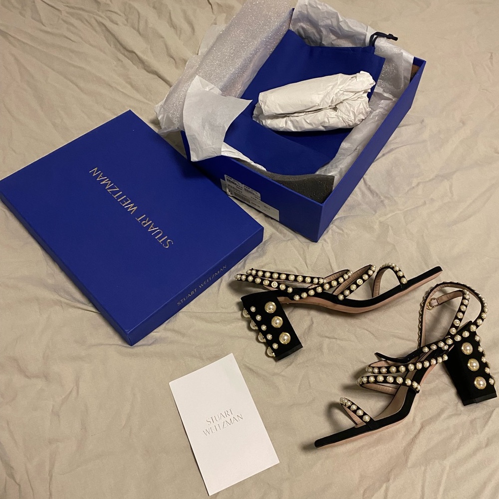 BNIB Stuart Weitzman PERIDOT size 9 sandals